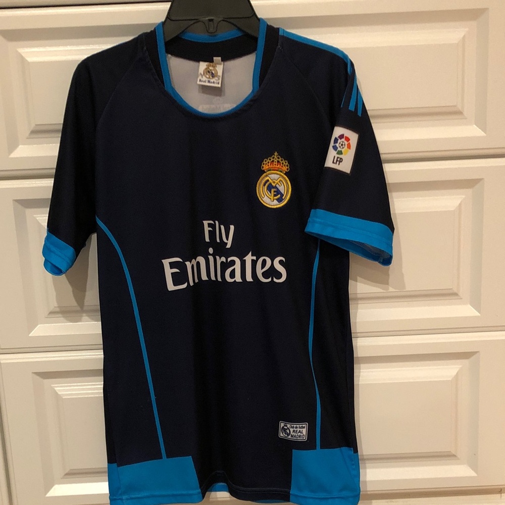 Ronaldo jersey. Great condition. Youth size 16.